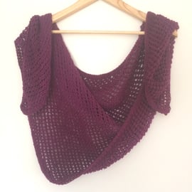 Asymmetrical plum lace cotton shawl 