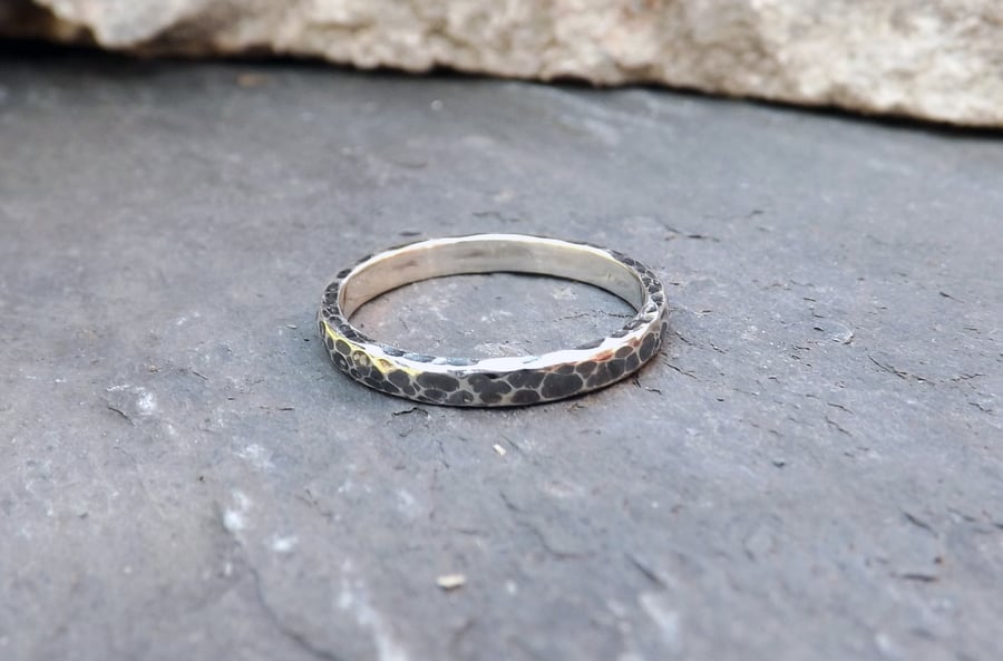 Narrow Meteorite Ring