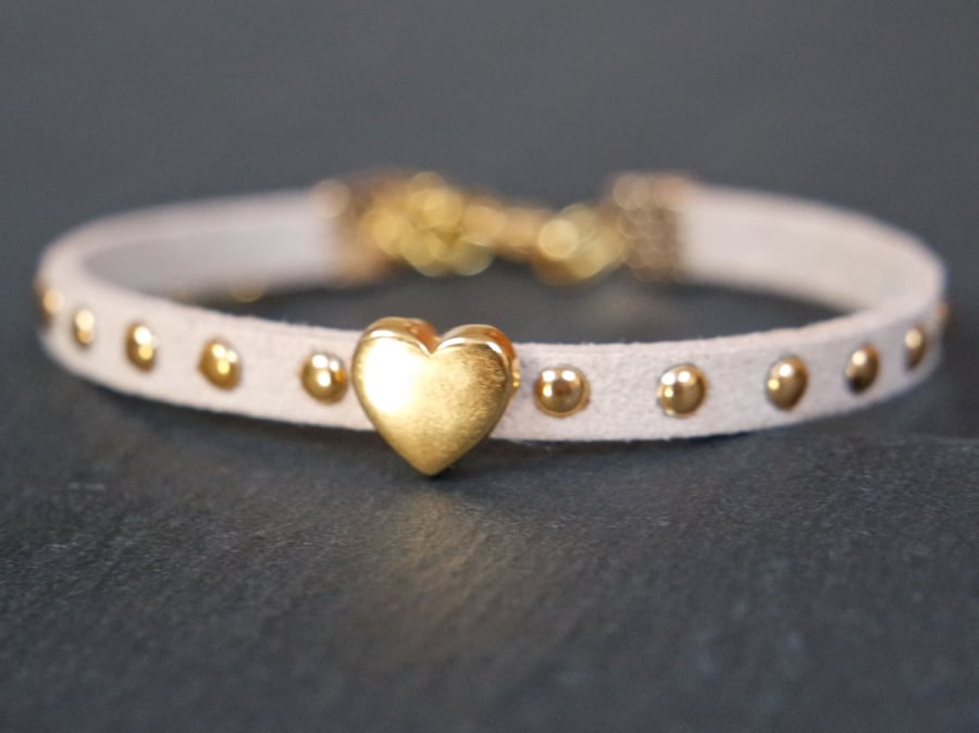 Heart bracelet - cream white gold faux suede