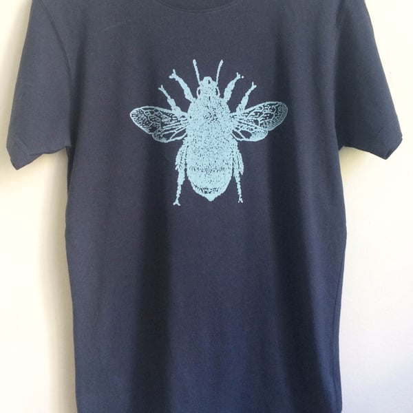 Bee Mens Organic T shirt  vintage washed denim blue size small 