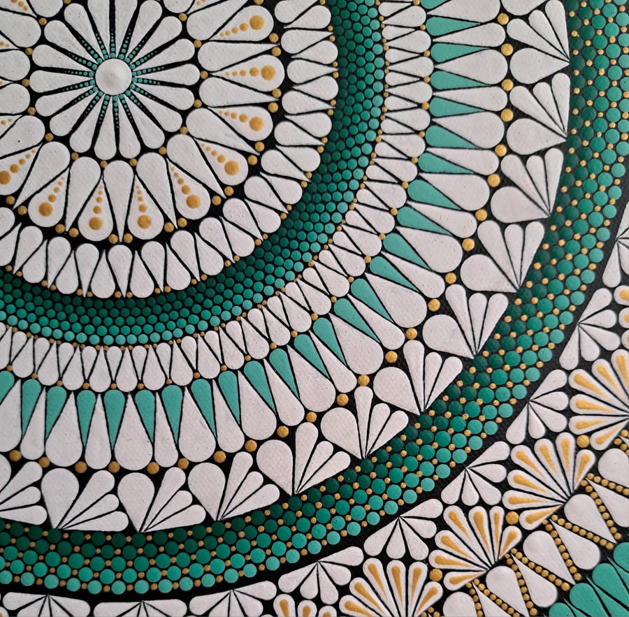 46cm Green and White Circular Mandala Painting 