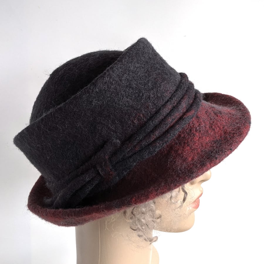Dark grey and red felted wool hat - One of the 'Squashable' range