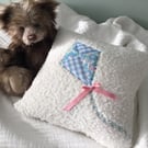 Nursery Cushion in Boucle with Appliquéd Kite 