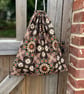 Drawstring bag retro inspired daisy pattern  - Image 5