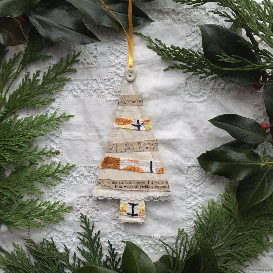 Wool felt hanging Christmas tree ornament - orange 