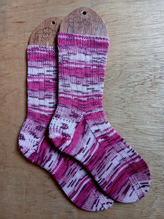 Socks, hand knitted, MEDIUM, adult size 5-6