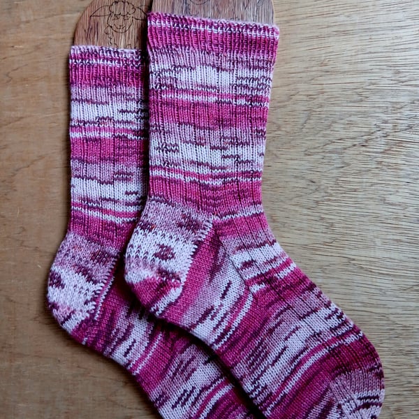 Socks, hand knitted, MEDIUM, adult size 5-6