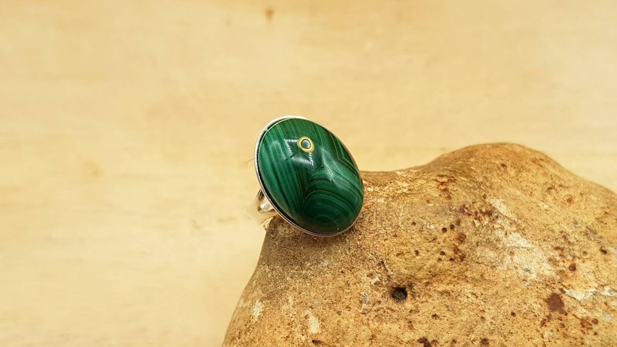 Green Malachite ring. Sterling Silver Adjustable rings for women. 18x13mm stone