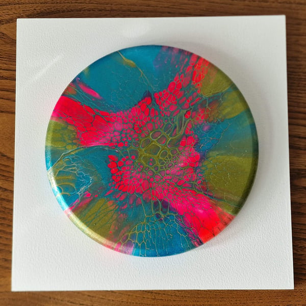 18.8cm x 18.8cm acrylic pour painting wall plaque