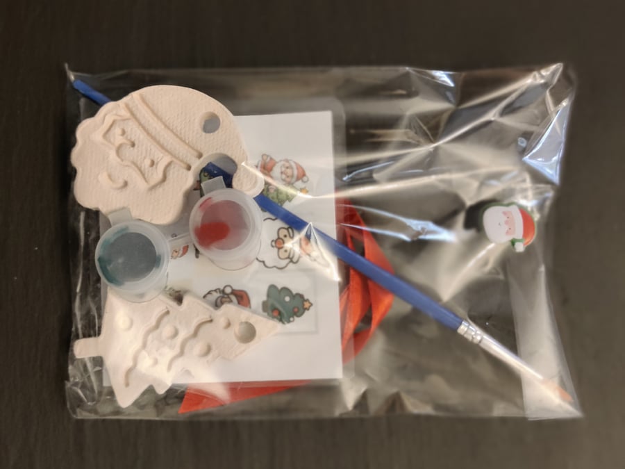 2 Packets of Christmas DIY Painting Kits 
