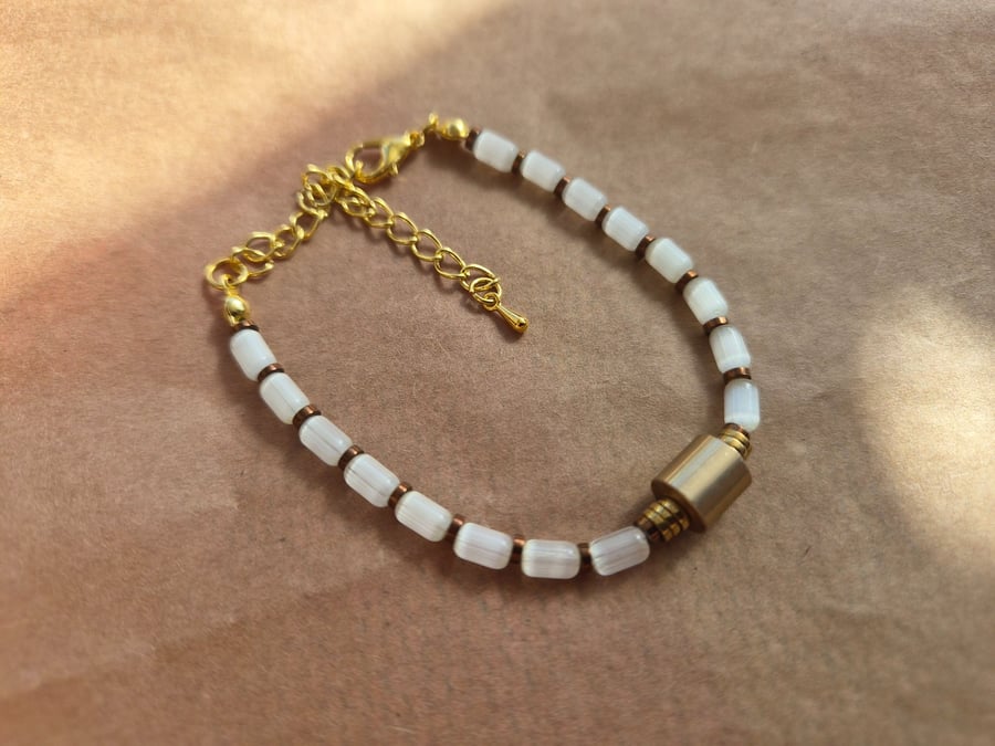 Afternoon Tea Bracelet, Lemon and gold. 