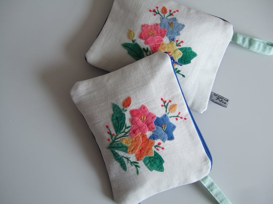 Vintage applique fabric makeup bag, coin purse or keepsake pouch.