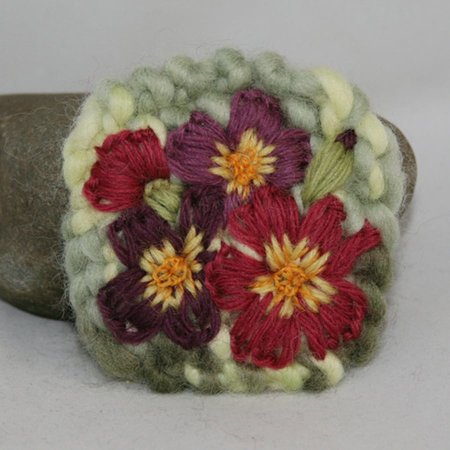 Primulas Brooch on Wool