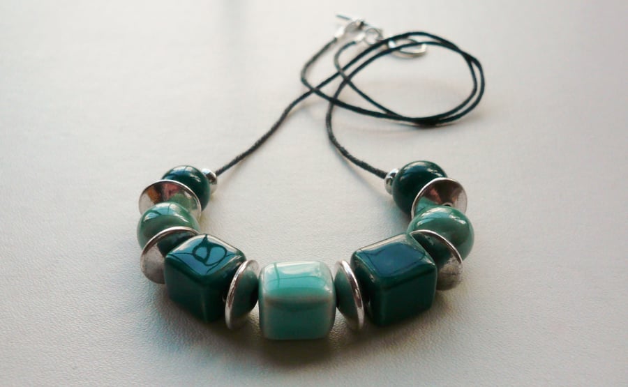Collar Necklace Turquoise and Dark Green Ceramic Bead Silver  KCJ1699