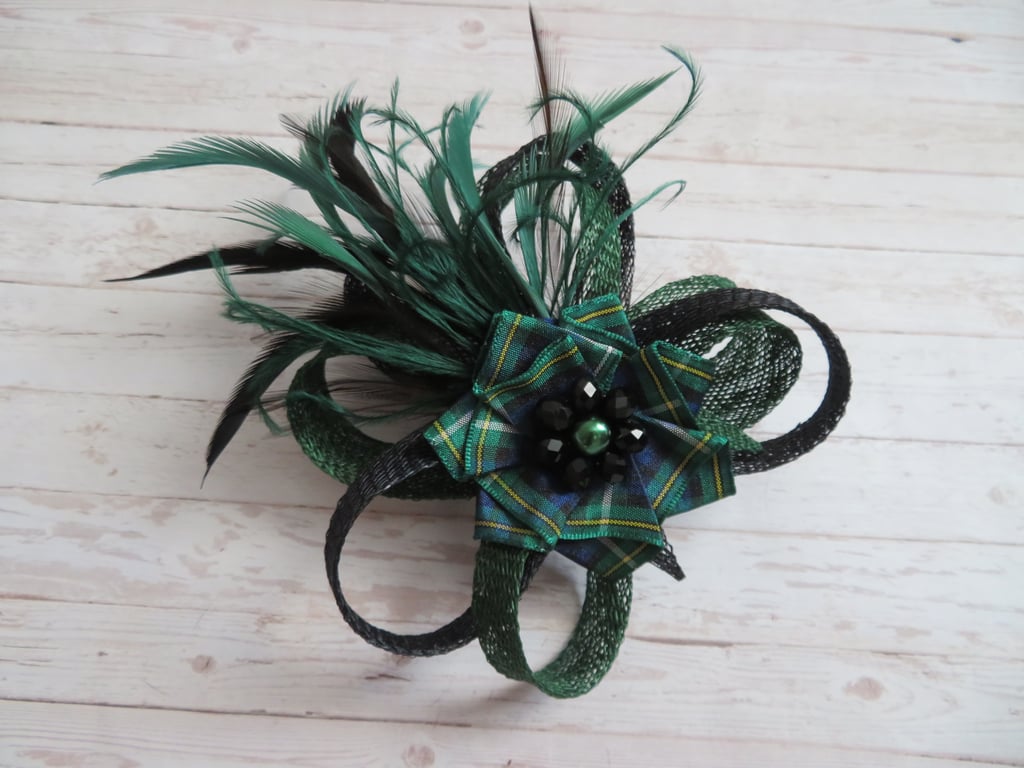 Small Black and Dark Bottle Green Campbell Tartan Sinamay & Feather Comb