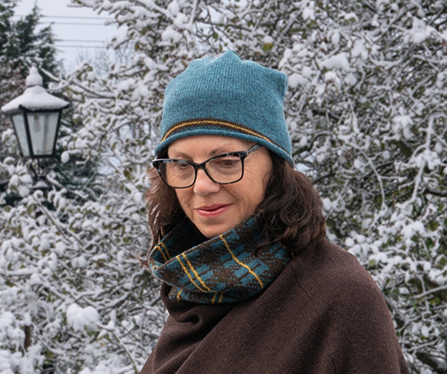 Teal beanie. Wool Beanie. Slouch beanie. Unisex hats. Teal knitted hat.