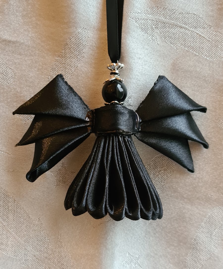 Ribbon Angel  - Black 