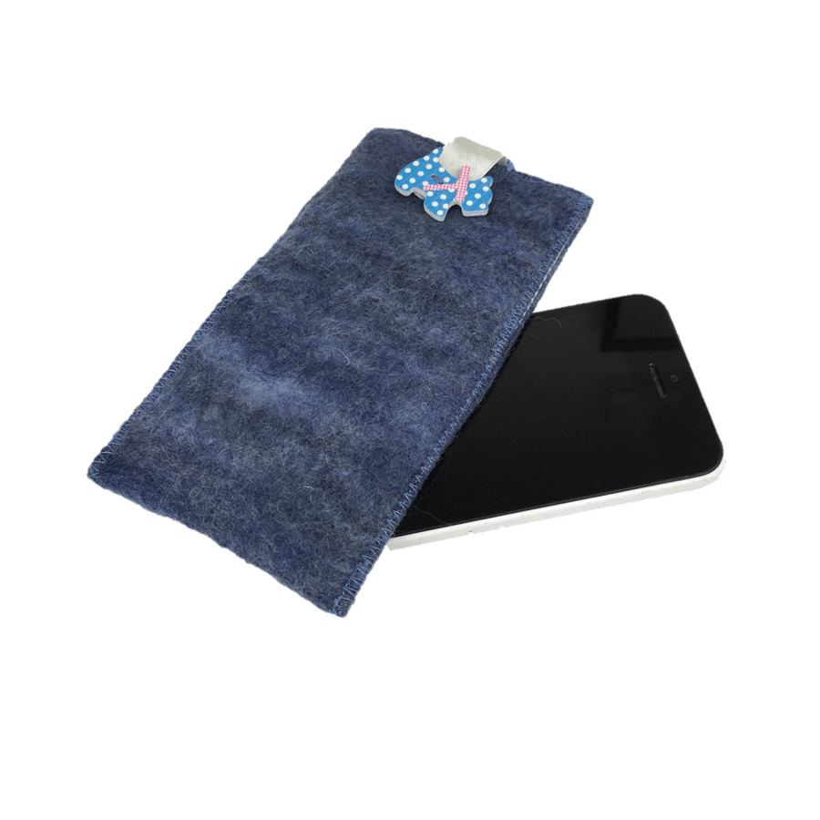 iPhone 5 sleeve, hand felted in blue with scottie dog embellishment