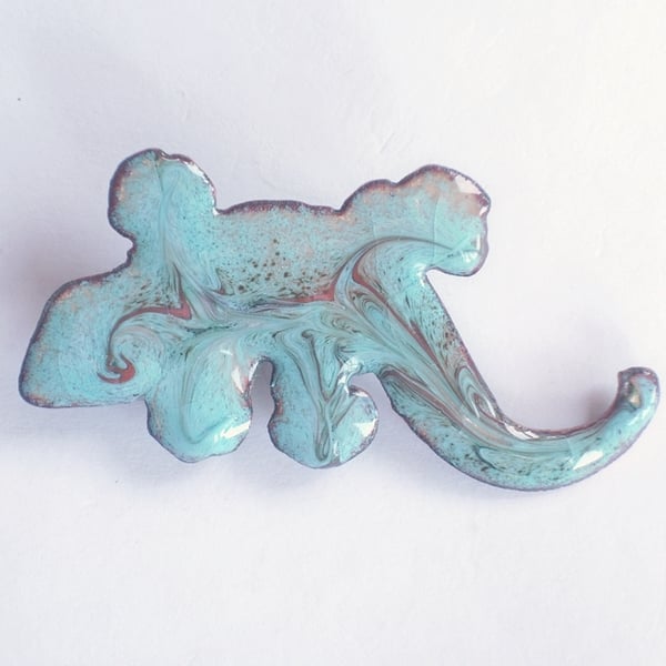 brooch - lizard scrolled red on turquoise
