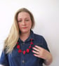 RED FELT NECKLACE - Image 3