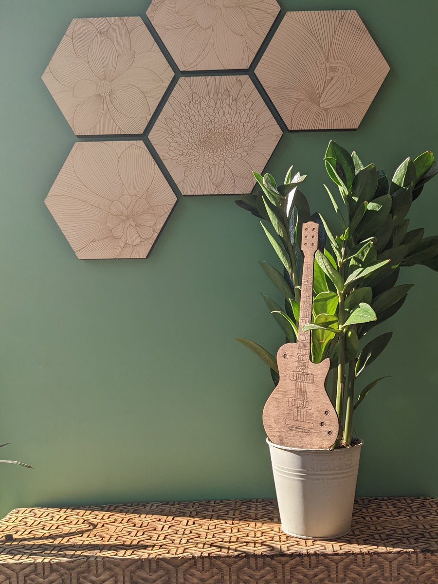 Guitar Plant Trellis Decoration, Music Lover Gift Idea