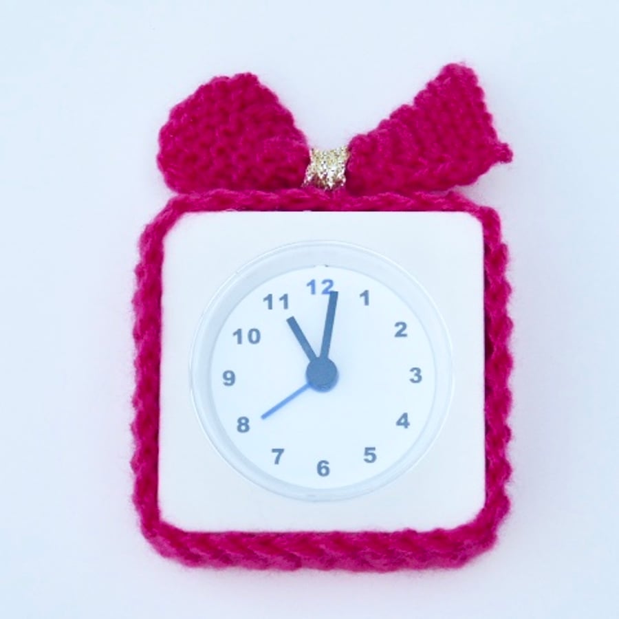 alarm clock cosy in pink, alarm clock cosie, alarm clock cover