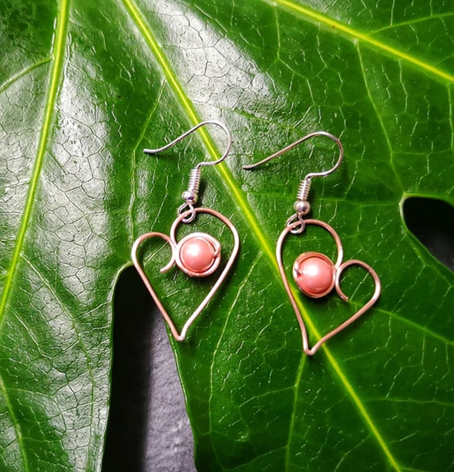 Heart Dangle earrings with shell pearls