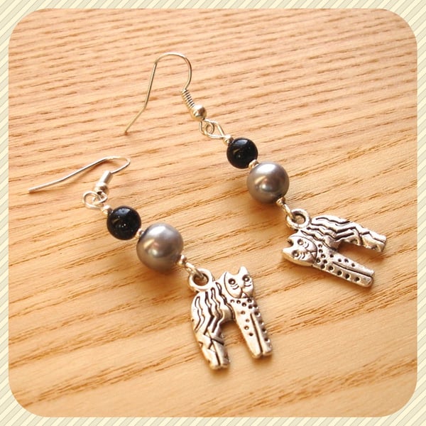 Silver Kitty Cat Earrings