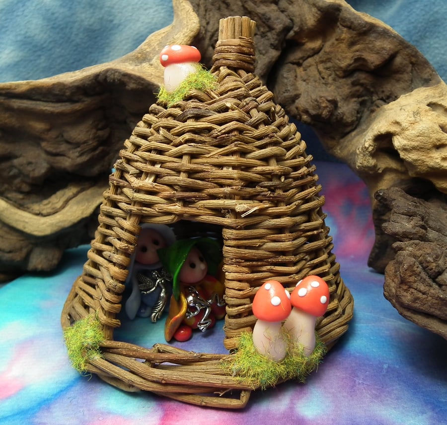 Willow Gnome-Home with magical toadstools OOAK Sculpt Ann Galvin Gnome Village