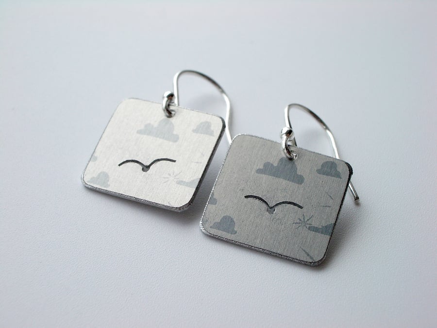 Cloud earrings with seagull