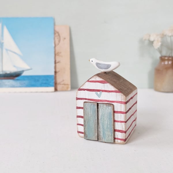 Hand Painted Wooden Beach Hut with Seagull 