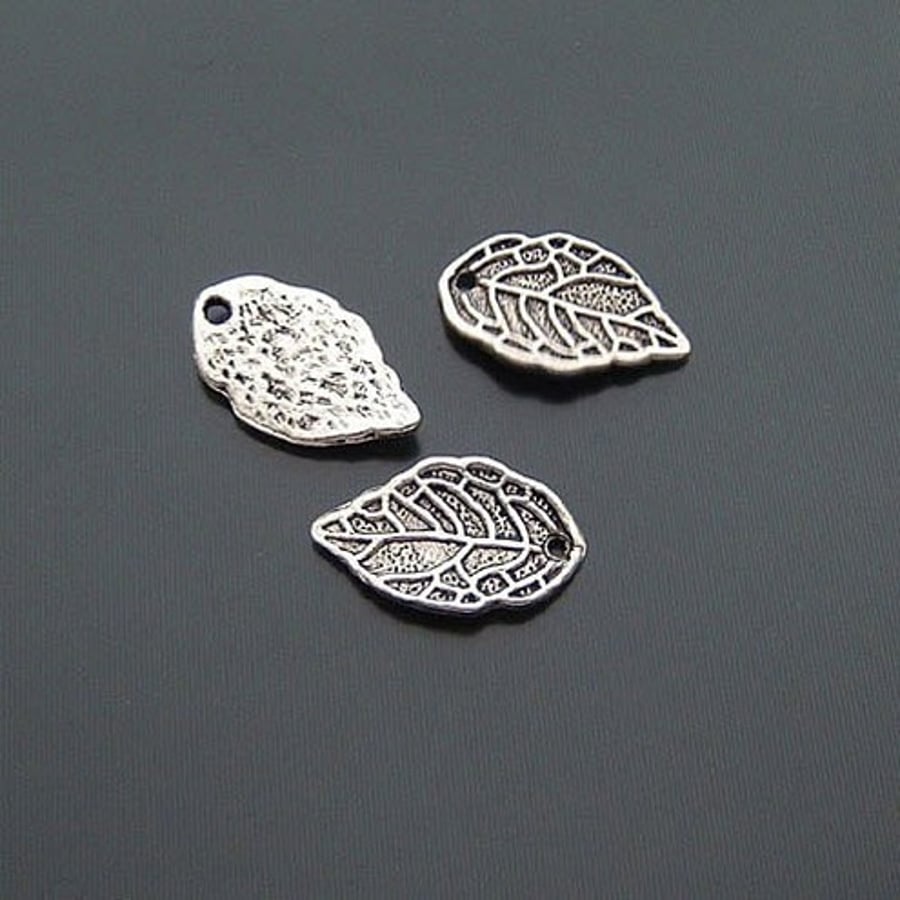 Antique Silver Leaves  -2pcs