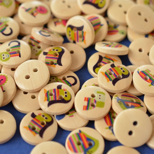 15mm Wooden Rainbow Animal Buttons Mixed 10pk Kids Buttons (SAN1)