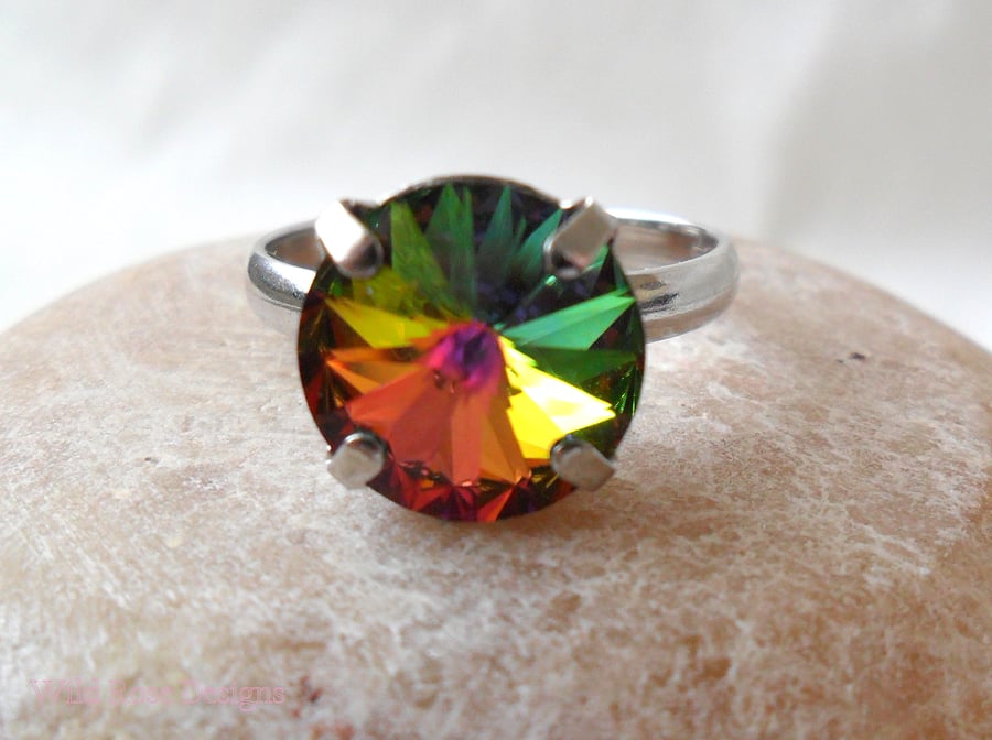 Adjustable crystal ring