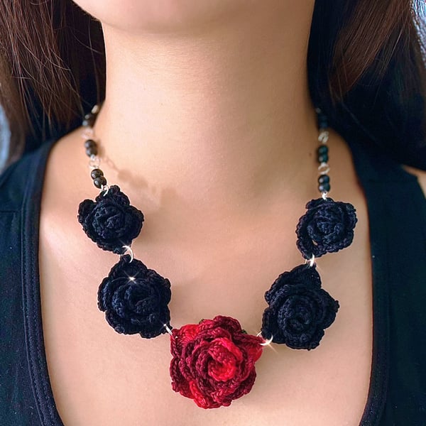 Gothic Crochet Roses Onyx Necklace 