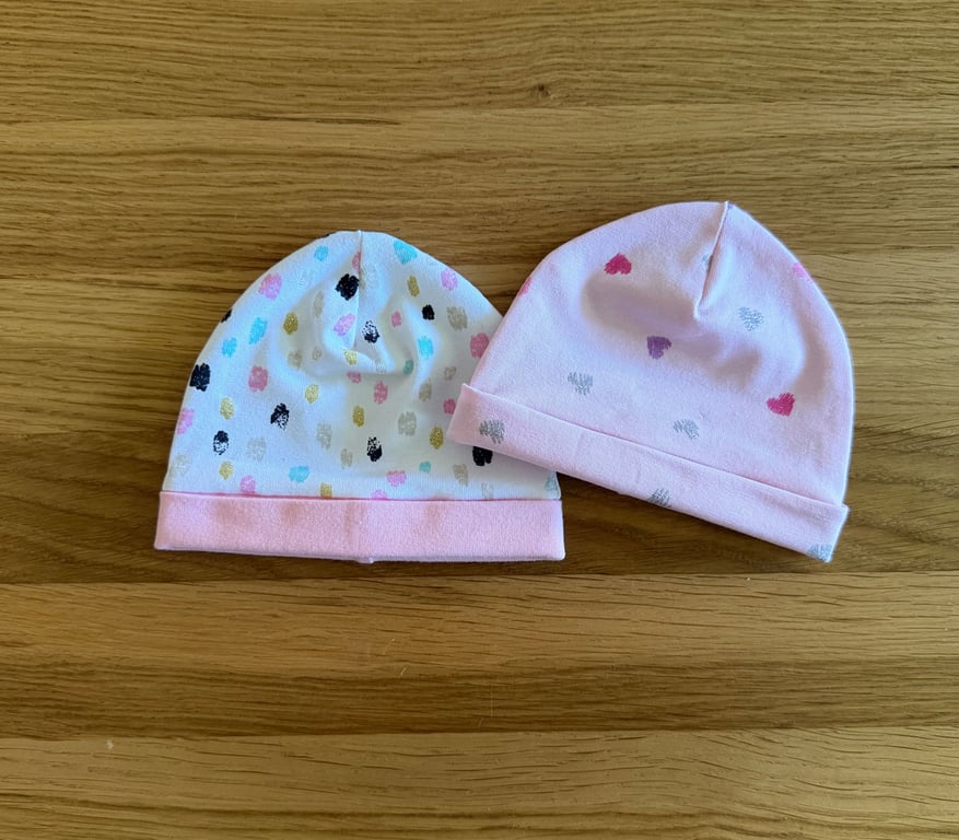 Newborn Baby Hats, Beanie hats. 2 PK. Ideal for the newborn baby 0-3mths - BE03