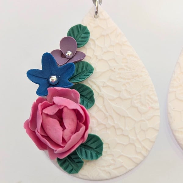 Lace and peonies teardrop earrings 