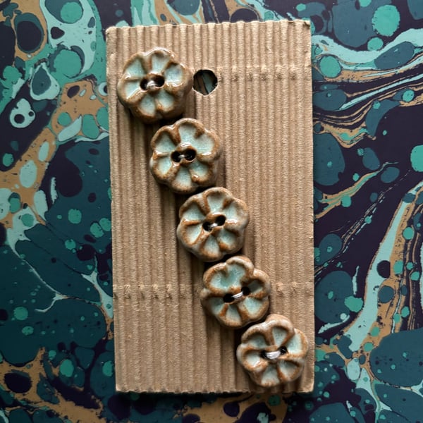 Light Turquoise Flower Buttons 0.6 inch    - set of 5