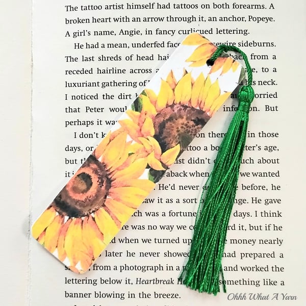 Sunflower decoupage wooden bookmark.  Sunflowers bookmark. Wooden bookmark. 