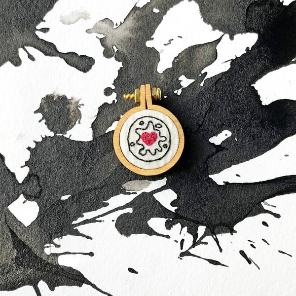 Jammy biscuit mini hoop brooch with hand embroidery Seconds Sunday