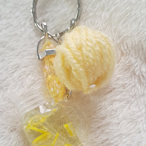 lemon cocktail resin keyring crochet knitting