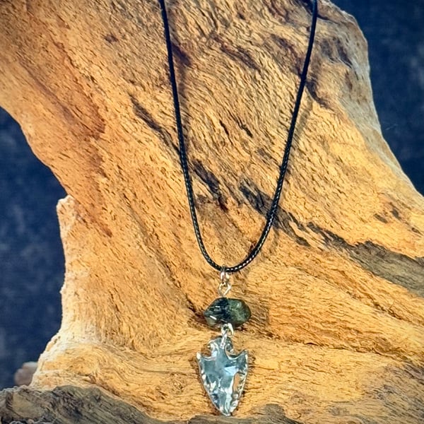 Silver arrowhead pendant with prehnite gemstone 