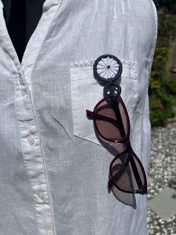 Glasses Holder Brooch - Black and White