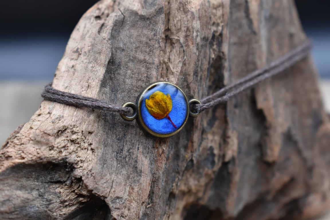 Berberis Flower Resin Bracelet on Adjustable Cotton Cord, Blue Bracelet