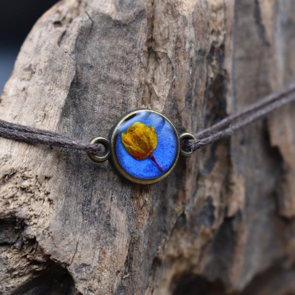 Berberis Flower Resin Bracelet on Adjustable Cotton Cord, Blue Bracelet