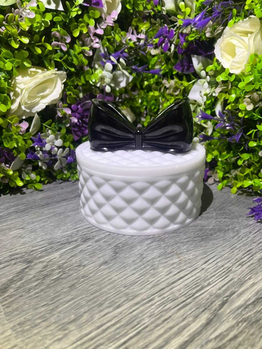 luxe bow pot