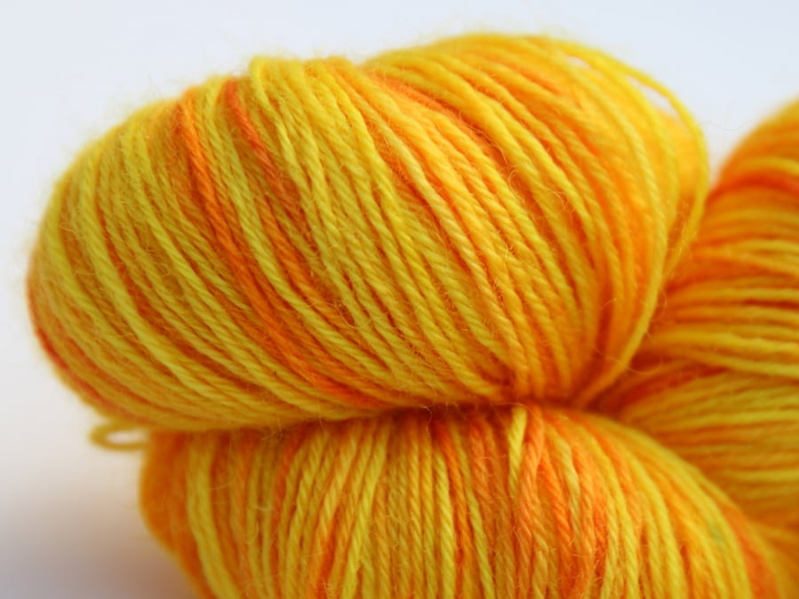 SALE: Sunray - Superwash Bluefaced Leicester 4-ply yarn