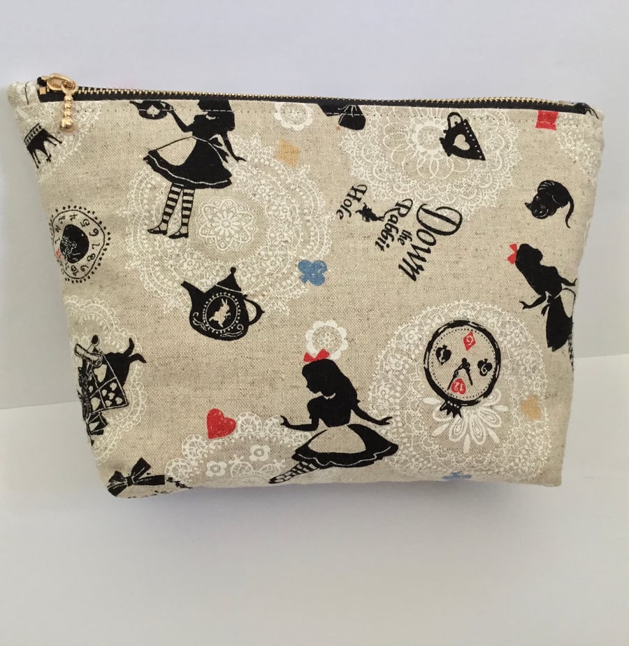 Alice In Wonderland Linen Make up Bag 