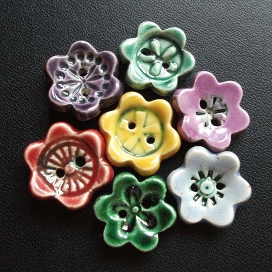 set of 7 tiny ceramic flower buttons