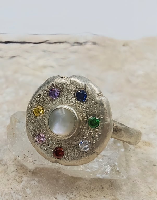Paint Palette Textured Silver Ring with Mother of Pearl